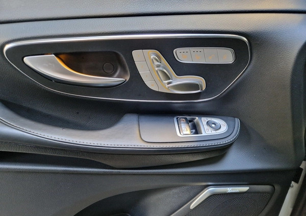 Mercedes-Benz Klasa V cena 349900 przebieg: 94078, rok produkcji 2021 z Kosów Lacki małe 562